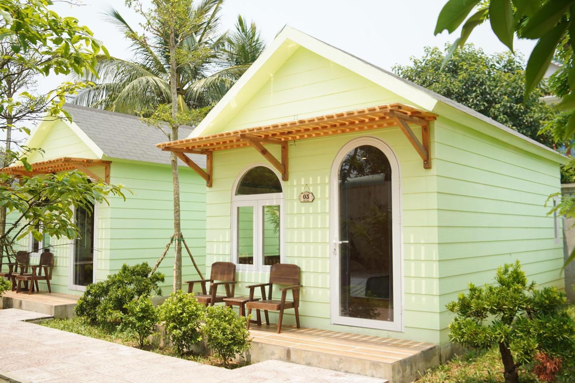 B&H Villa - Villa Has Swimming Pool Lang Co Exterior photo