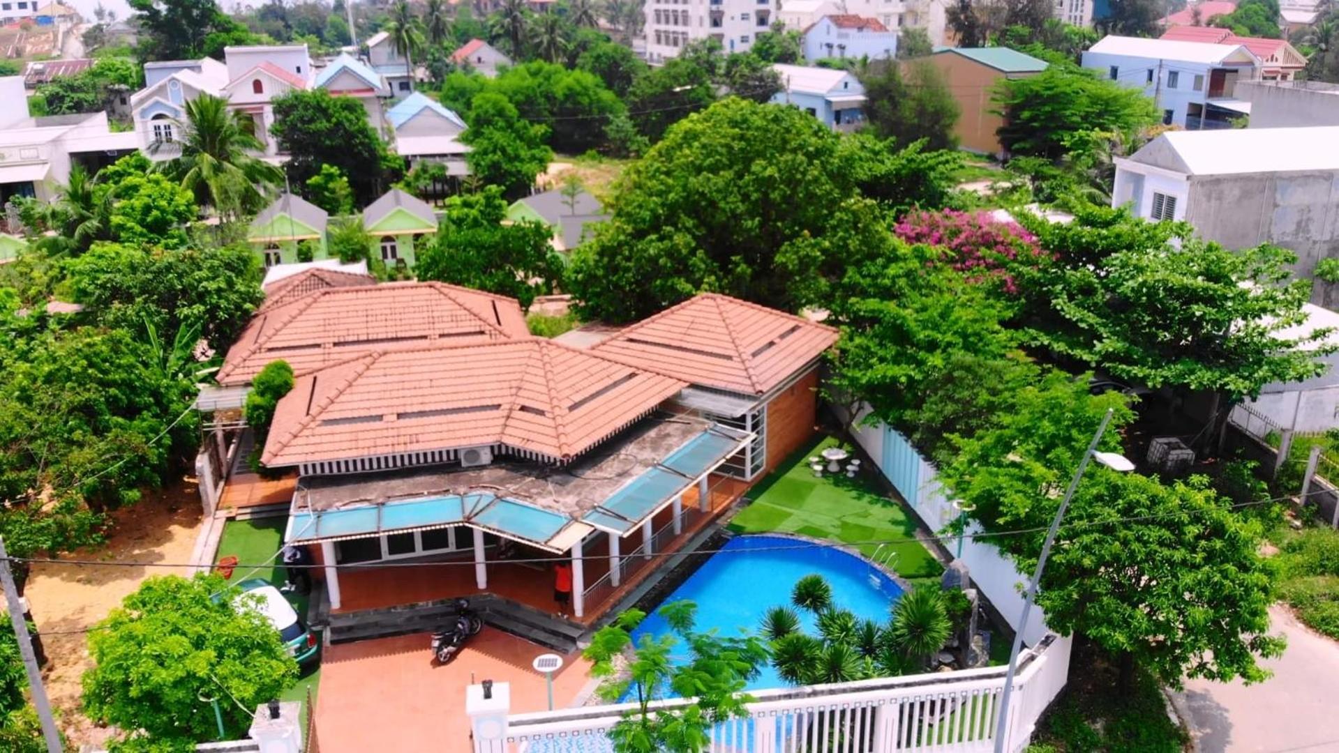 B&H Villa - Villa Has Swimming Pool Lang Co Exterior photo